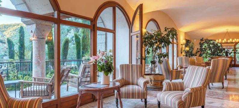 格兰德酒店(Les Pyrénées - le Grand Hôtel & le Château)图片