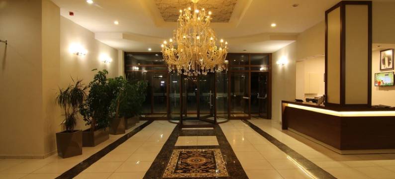 皇家比尔吉克酒店(Royal Bilgic Hotel)图片