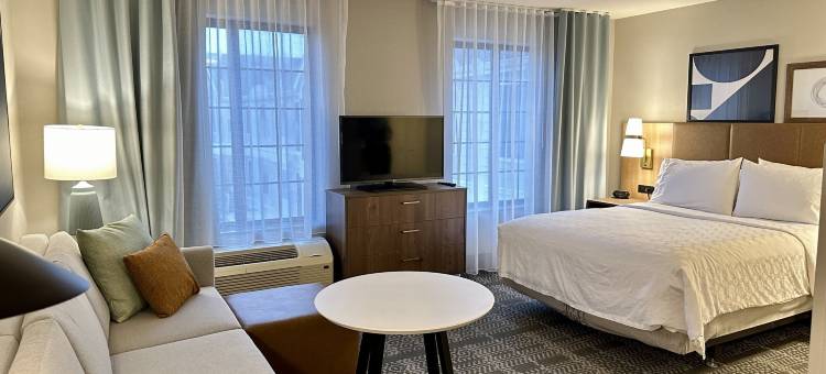 密尔沃基西-奥康诺摩沃洲际Staybridge Suites酒店(Staybridge Suites Milwaukee West-Oconomowoc by IHG)图片