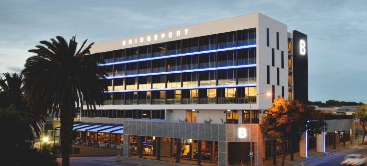 布里奇波特酒店(Bridgeport Hotel)图片