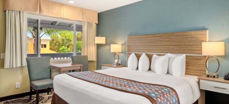 艾维纽因道恩汤圣路易斯奥比斯波(Avenue Inn Downtown District Slo)图片