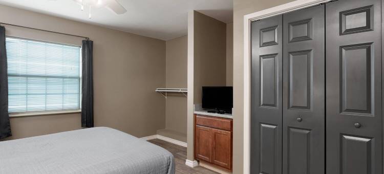 安德鲁斯鹰巢套房酒店 - 温德姆旅屋酒店(Eagle's Den Suites Andrews a Travelodge by Wyndham)图片