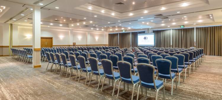 斯温顿希尔顿逸林酒店(DoubleTree by Hilton Swindon)图片