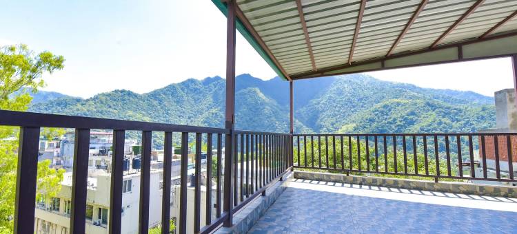 U V 酒店(FabHotel UV)图片