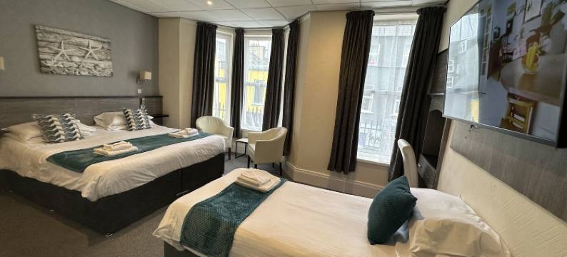 港口酒店(The Port Hotel)图片