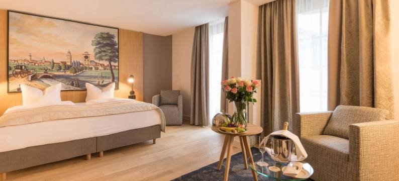 拜耶里斯彻霍夫酒店(Hotel Bayerischer Hof)图片