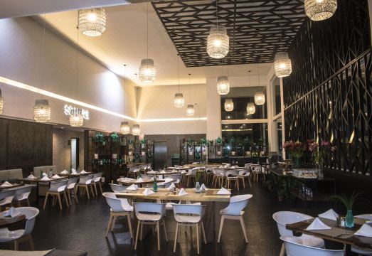 Square Small Luxury Hotel - ProvidenciaHotel Overview