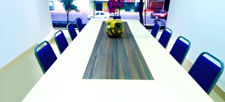 伊瓜苏市CLH酒店(CLH Suítes Foz do Iguaçu)图片