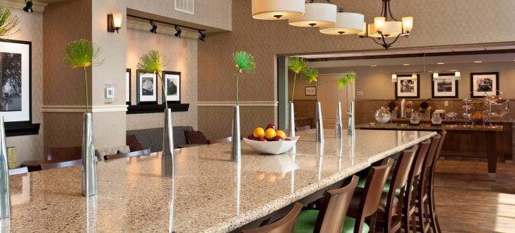 林肯东北I 80号欢朋套房酒店(Hampton Inn & Suites Lincoln Northeast/I-80)图片