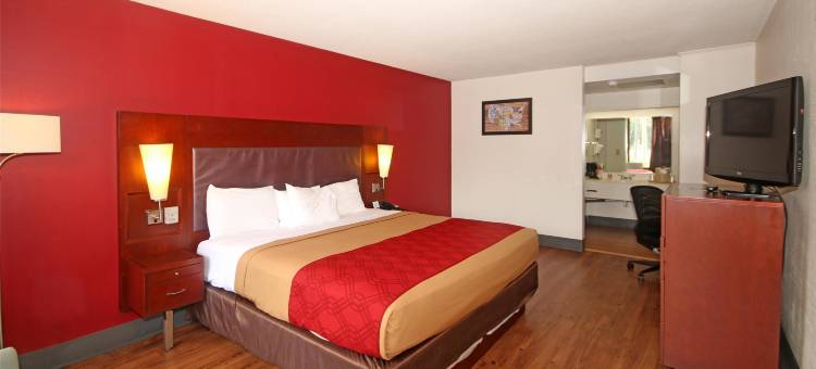 伊克诺旅馆及套房(Americas Best Value Inn Pilot Mountain)图片