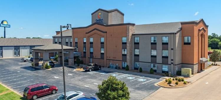 保罗斯瓦利西提莱克舒适套房酒店(Comfort Inn & Suites Pauls Valley - City Lake)图片