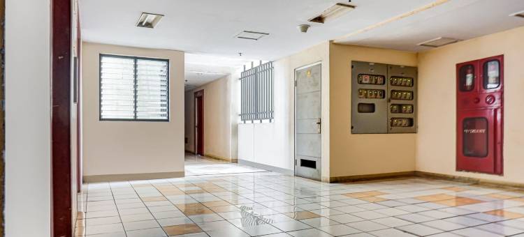 OYO 90949 Cibubur村凯撒物业公寓-大堂B(Hotel O Apartement Cibubur Village Kaisar Property Lobby B)图片