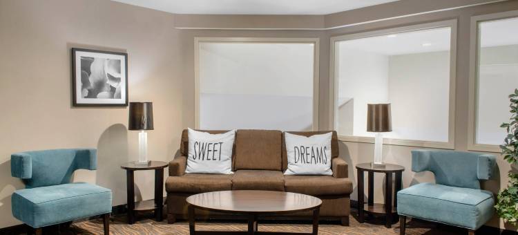 巴吞鲁日东I-12舒眠酒店(Sleep Inn Baton Rouge East I-12)图片