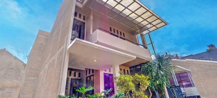 OYO 94769 格里亚贾蒂伊斯兰旅馆2(OYO 94769 Griya Djati Syariah 2)图片