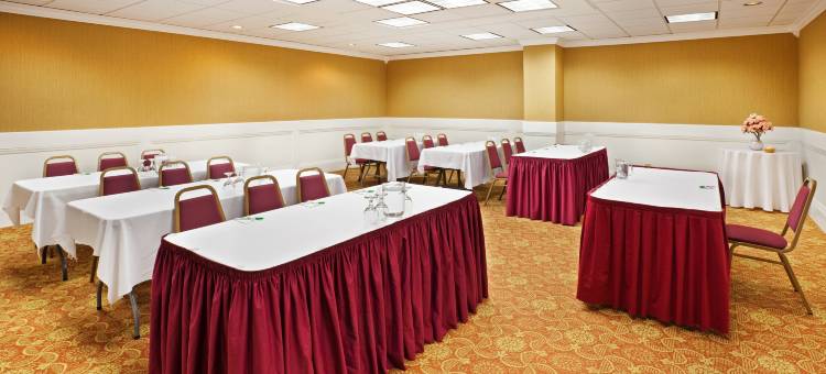 Holiday Inn 约翰逊城(Holiday Inn Johnson City)图片