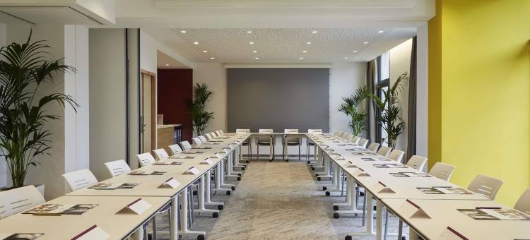 亚维侬TGV 火车站美居酒店(Mercure Avignon TGV Hotel et Spa)图片