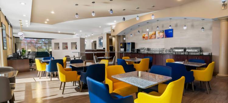 本顿维尔-罗杰斯舒适套房酒店(Comfort Suites Bentonville - Rogers)图片