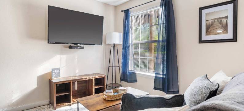 航海角迷人步入式公寓 适合4人！(The Nautical Nook Charming Walk-in Condo for 4!)图片