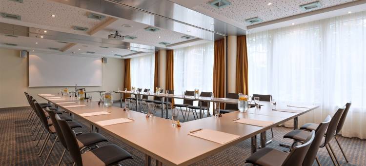 苏黎世机场丽笙酒店(Radisson Hotel Zurich Airport)图片