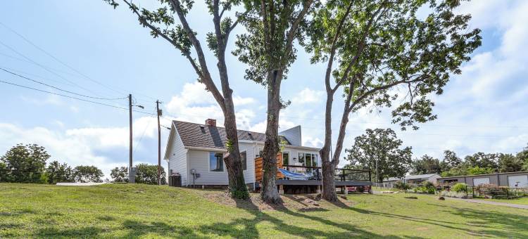 '拉鲁相会' 历史遗址的奢华住宿('larue Rendezvous' Luxe Stay at Historic Site)图片