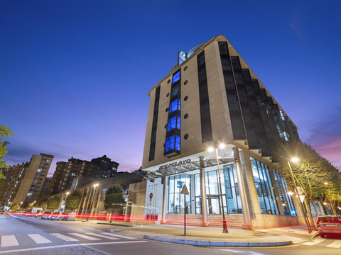 希洪佩拉约国王爵怡酒店