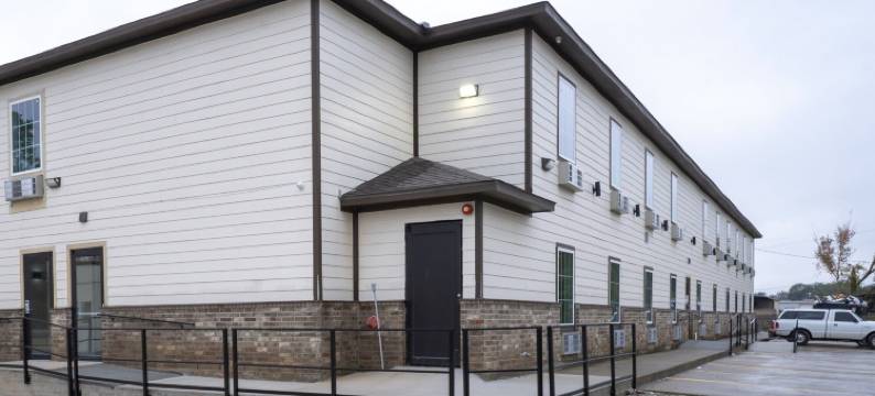 豪华高效型公寓靠近查尔斯湖 I 10(Efficiency de Luxe Sulphur Near Lake Charles I 10)图片