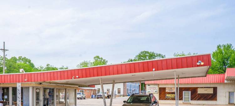 OYO 假日卡普里汽车旅馆及房车公园(OYO Holiday Capri Motel & RV Park)图片