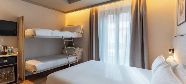 珀蒂宫普雷西亚多斯住宿(Petit Palace Preciados)图片