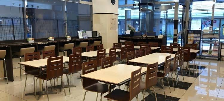 东横INN新宿御苑前站3号出口(Toyoko Inn Tokyo Shinjuku Gyoemmae Eki 3 Ban Deguchi)图片