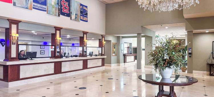克莱顿广场酒店(Clayton Plaza Hotel & Extended Stay)图片
