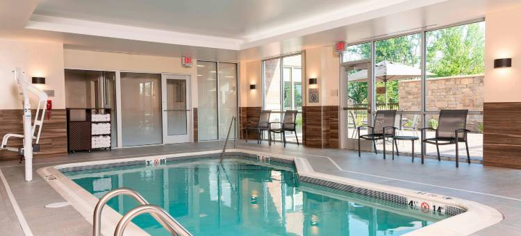 印第安纳波利斯卡梅尔万枫酒店及套房(Fairfield Inn & Suites Indianapolis Carmel)图片