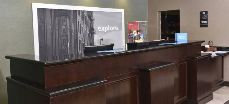 亚历山德里亚希尔顿欢朋旅馆&套房酒店(Hampton Inn & Suites Alexandria)图片