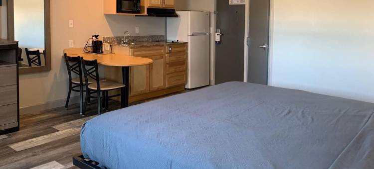 巴拿马城市海滩附近郊区开放式客房酒店(Suburban Studios Near Panama City Beach)图片