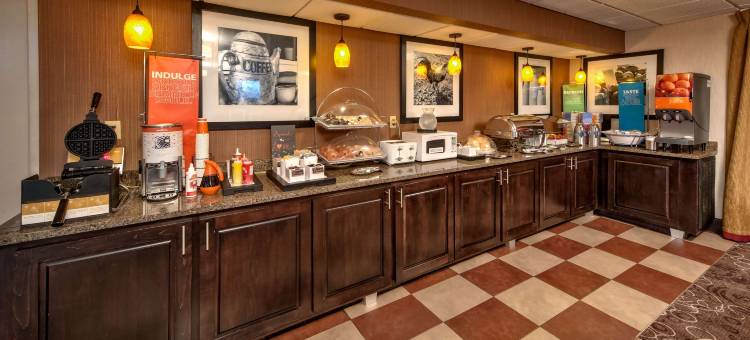 希尔顿克拉克斯维尔欢朋酒店(Hampton Inn Clarksville)图片