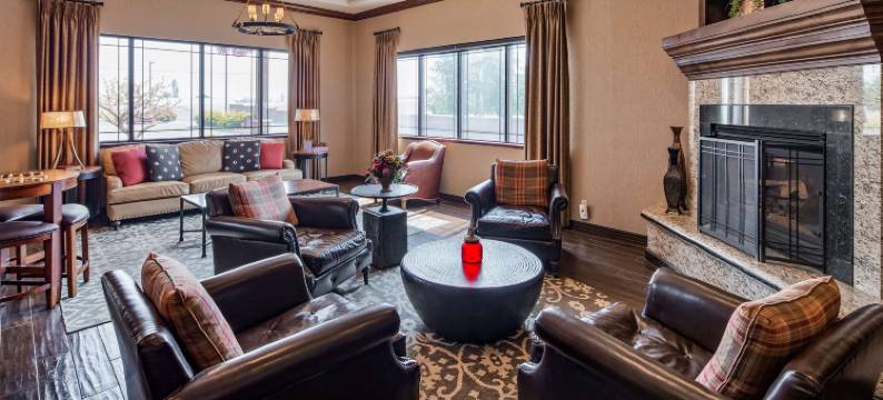 弗拉特黑德湖贝斯特韦斯特优质套房酒店(Best Western Plus Flathead Lake Inn and Suites)图片