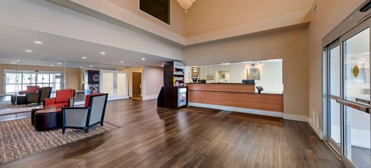 维克多维尔-赫斯佩里亚舒适套房酒店(Comfort Suites Victorville-Hesperia)图片