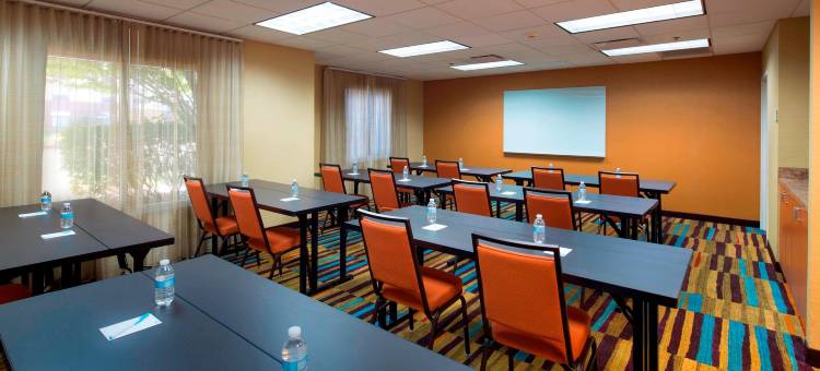 纽瓦克自由国际机场万枫酒店(Fairfield Inn & Suites Newark Liberty International Airport)图片