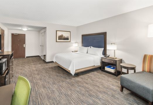 Holiday Inn Express & Suites WILMINGTON-NEWARK by IHGHotel Overview