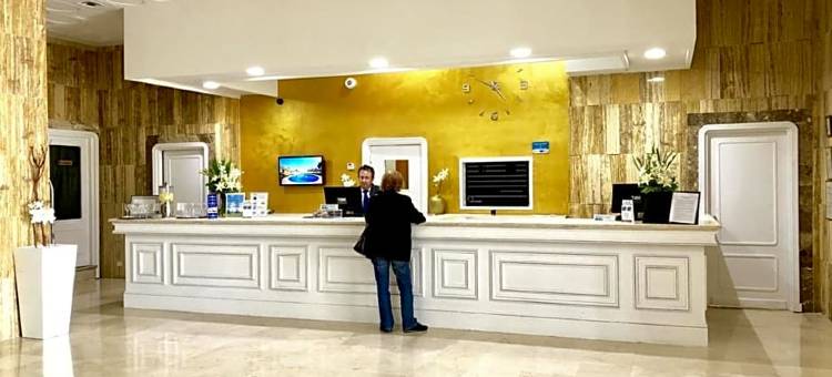 安道尔塞尔考特德尔福酒店(Sercotel Delfos Andorra)图片