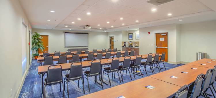 智选假日套房酒店海湾海岸(Holiday Inn Express & Suites Gulf Shores)图片