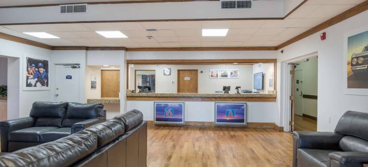 6 号开放式客房 - 科罗拉多斯普林斯- 空军学院(Studio 6 Colorado Springs, CO - Air Force Academy)图片