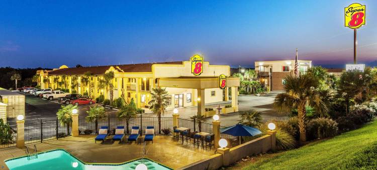 斯托克布里奇速8酒店(Super 8 by Wyndham Stockbridge)图片