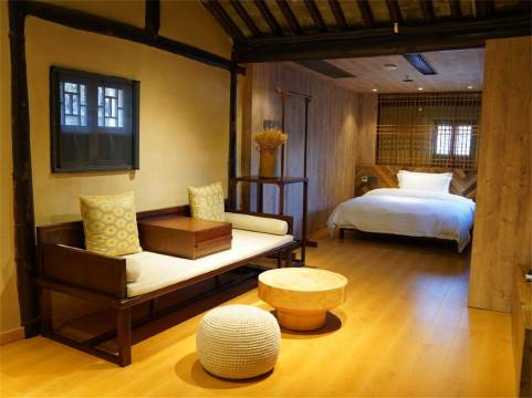 暂停营业客栈(西木巷分店)