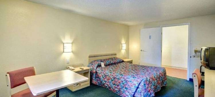 伯灵顿骑士酒店(Knights Inn Burlington, NC)图片