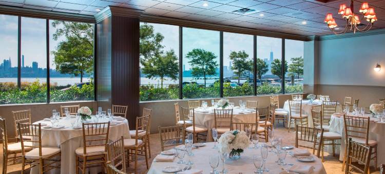 林肯港喜来登酒店(Sheraton Lincoln Harbor Hotel)图片