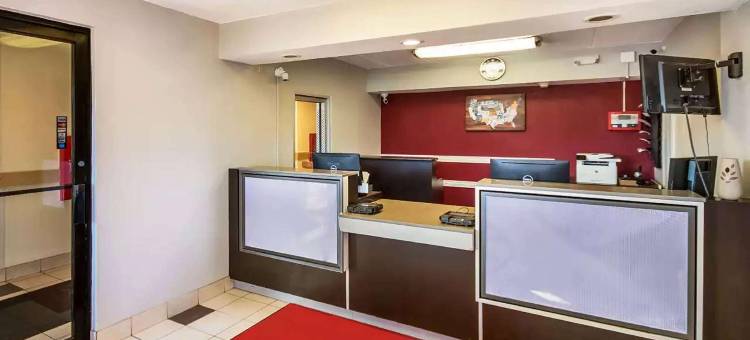 西维吉尼亚查理斯顿戴斯酒店(Days Inn by Wyndham Charleston WV)图片