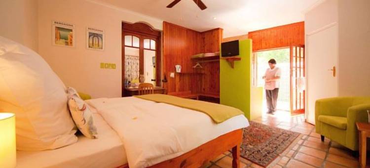 霍克密特古巴斯相逢吃饭睡觉酒店(GuBas de Hoek Meet Eat Sleep)图片