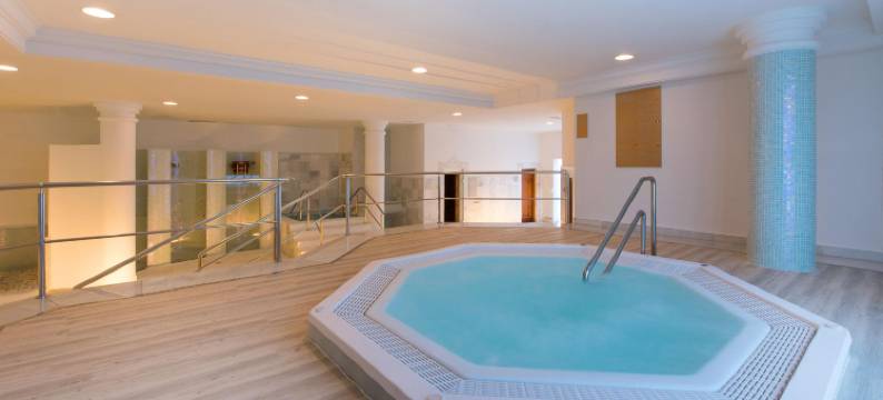 安达卢西亚海滩伊贝罗斯塔选择酒店(Iberostar Selection Andalucia Playa)图片