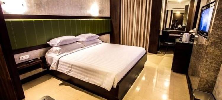 图隆阿贡皇冠维多利亚大酒店(Crown Victoria Hotel Tulungagung)图片