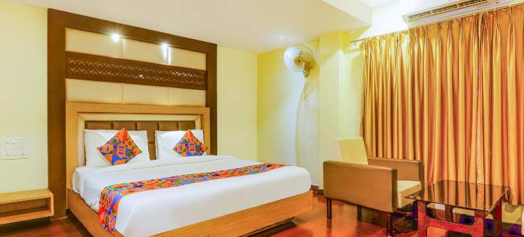 Fabhotel Keerthi的Anupama(FabHotel Keerthi's Anupama - Nr Indira Gandhi Stadium)图片